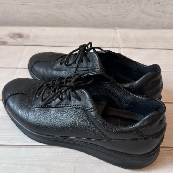 ECCO Aquet Black Leather Sneakers Women’s US 9 Danish Design Comfort Shoes - Picture 11 of 11